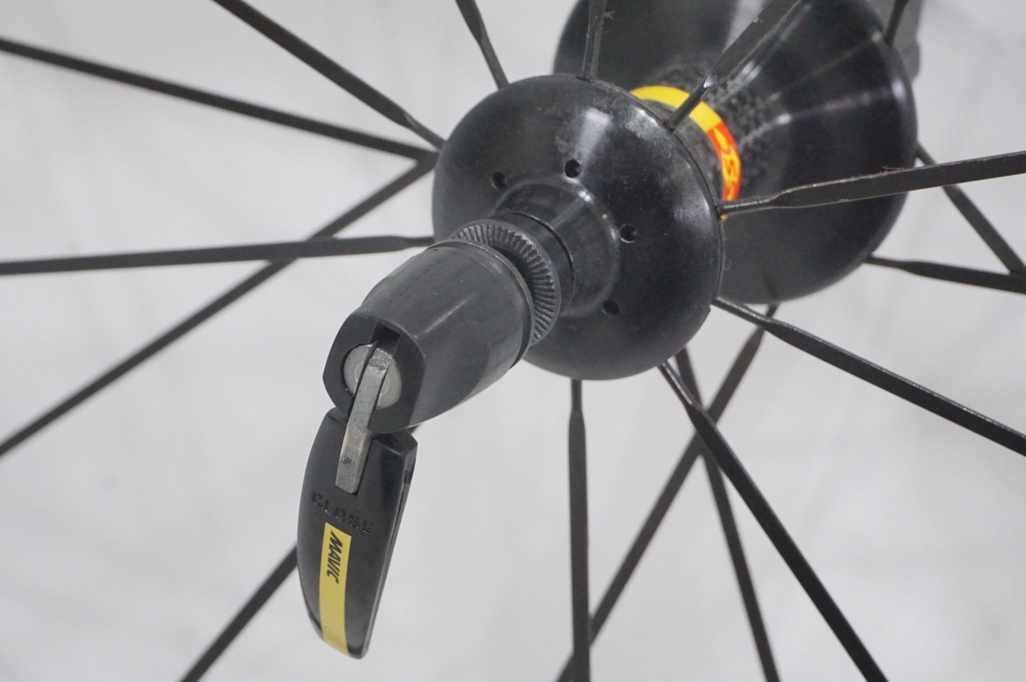 MAVIC 「マヴィック」 COSMIC CARBONE 40 C シマノ11S ホイールセット / AKIBA店