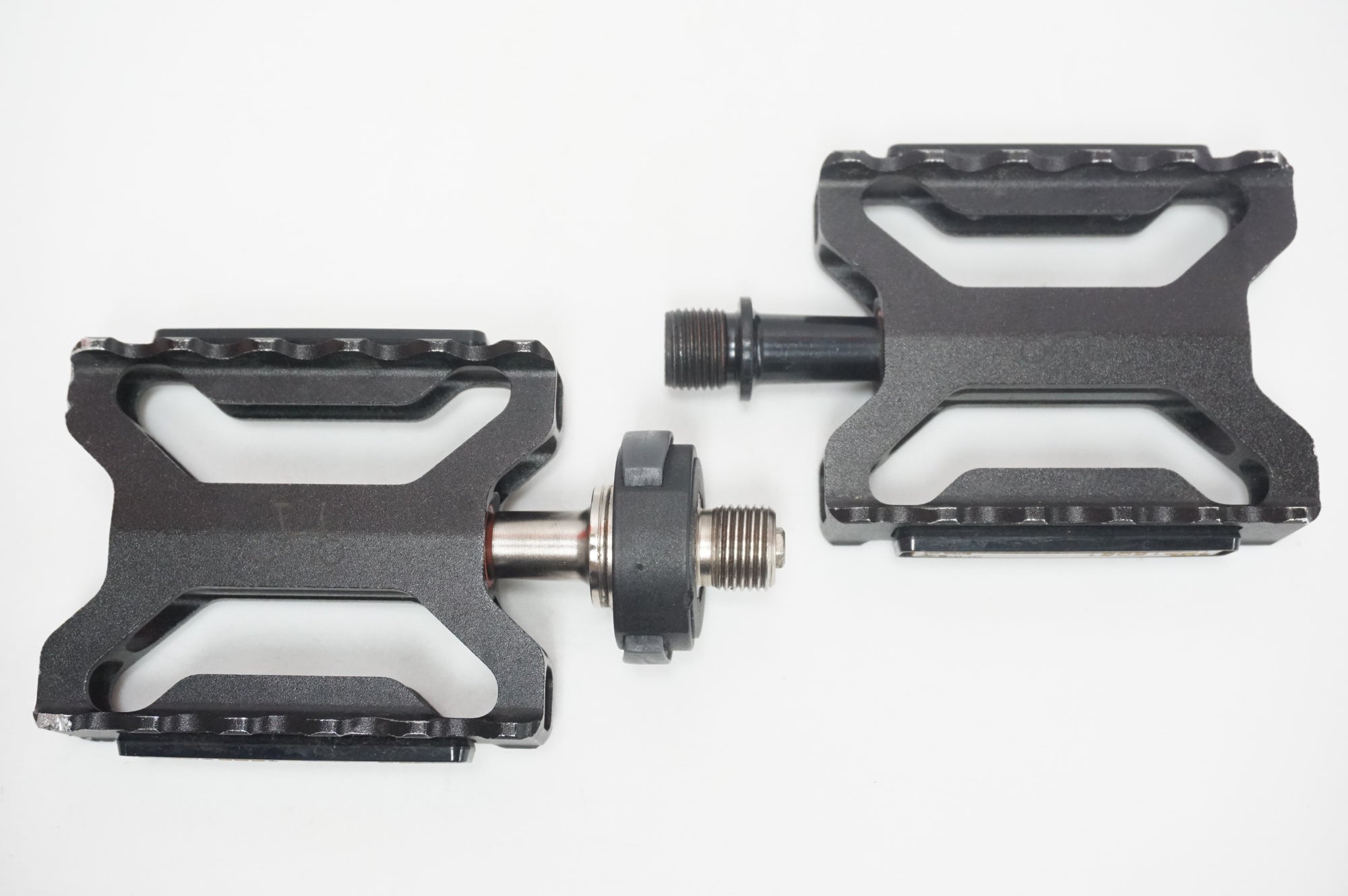 BROMPTON 「ブロンプトン」 SUPERLIGHT QUICK RELEASE PEDALS ペダル / 福岡店