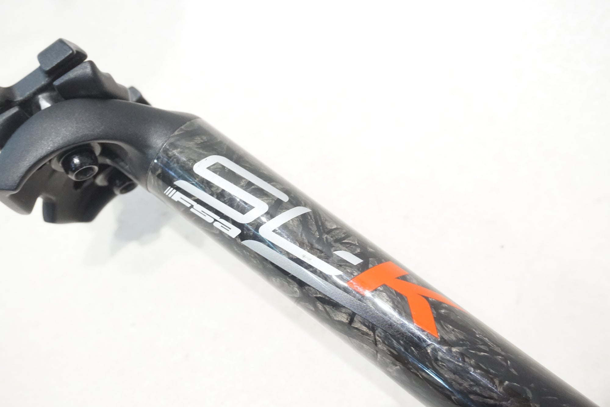 FSA 「エフエスエー」 SL-K CARBON φ27.2 350mm カーボン シートポスト / 横浜戸塚店