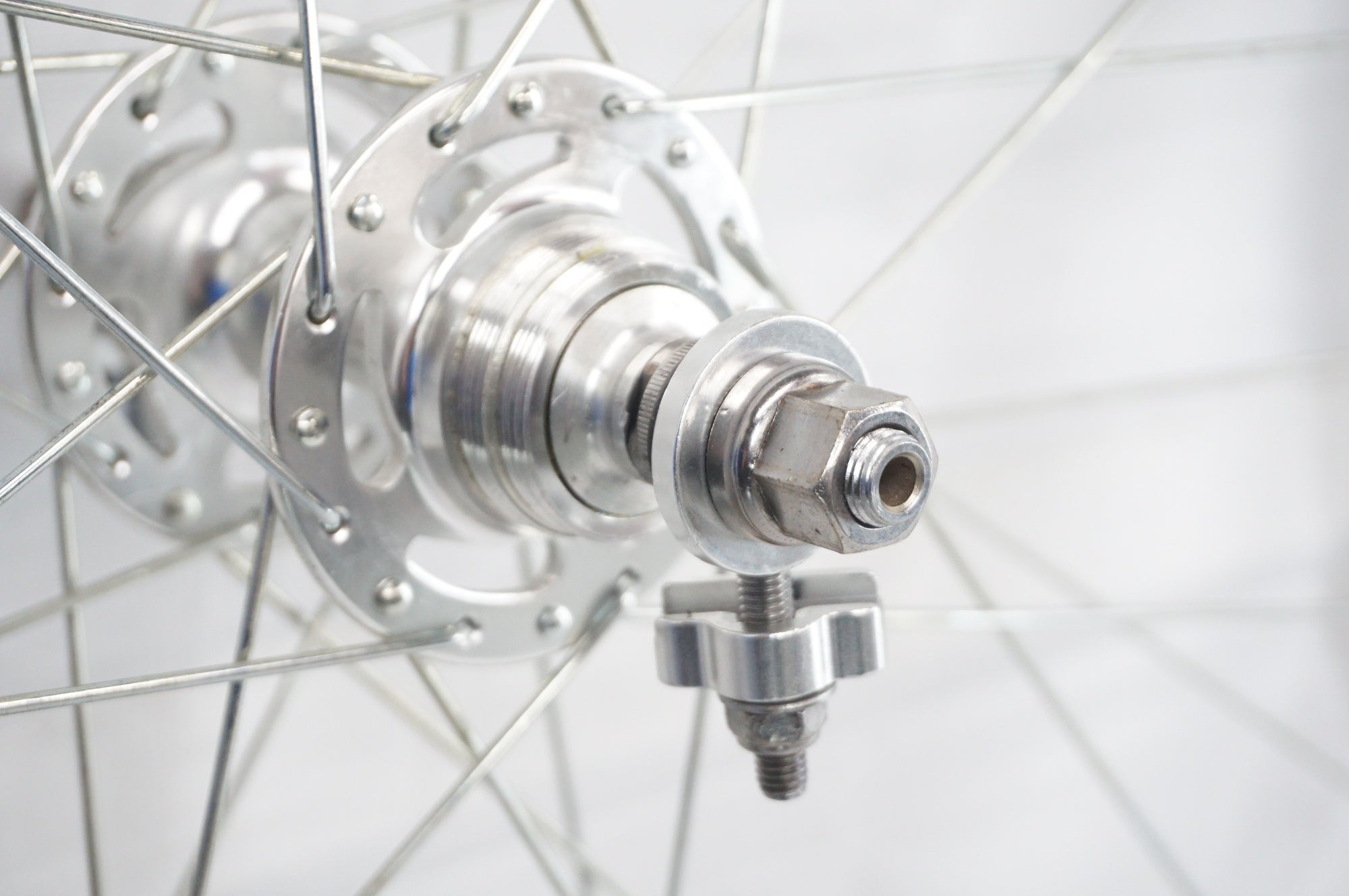 H PLUS SON 「エイチプラスサン」 リム NOVATEC ハブ シングル ホイールセット / 阪急塚口店