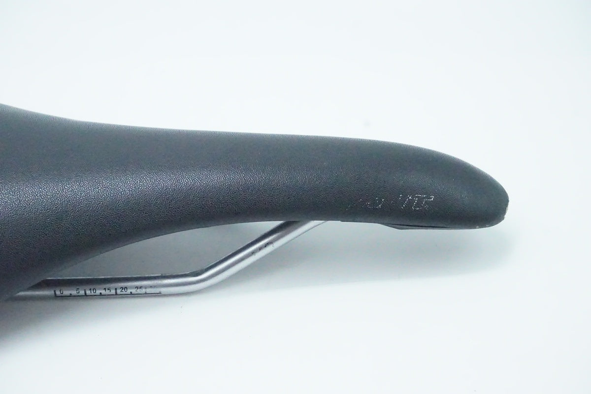 GIANT「ジャイアント」 サドル/ 京都西院店