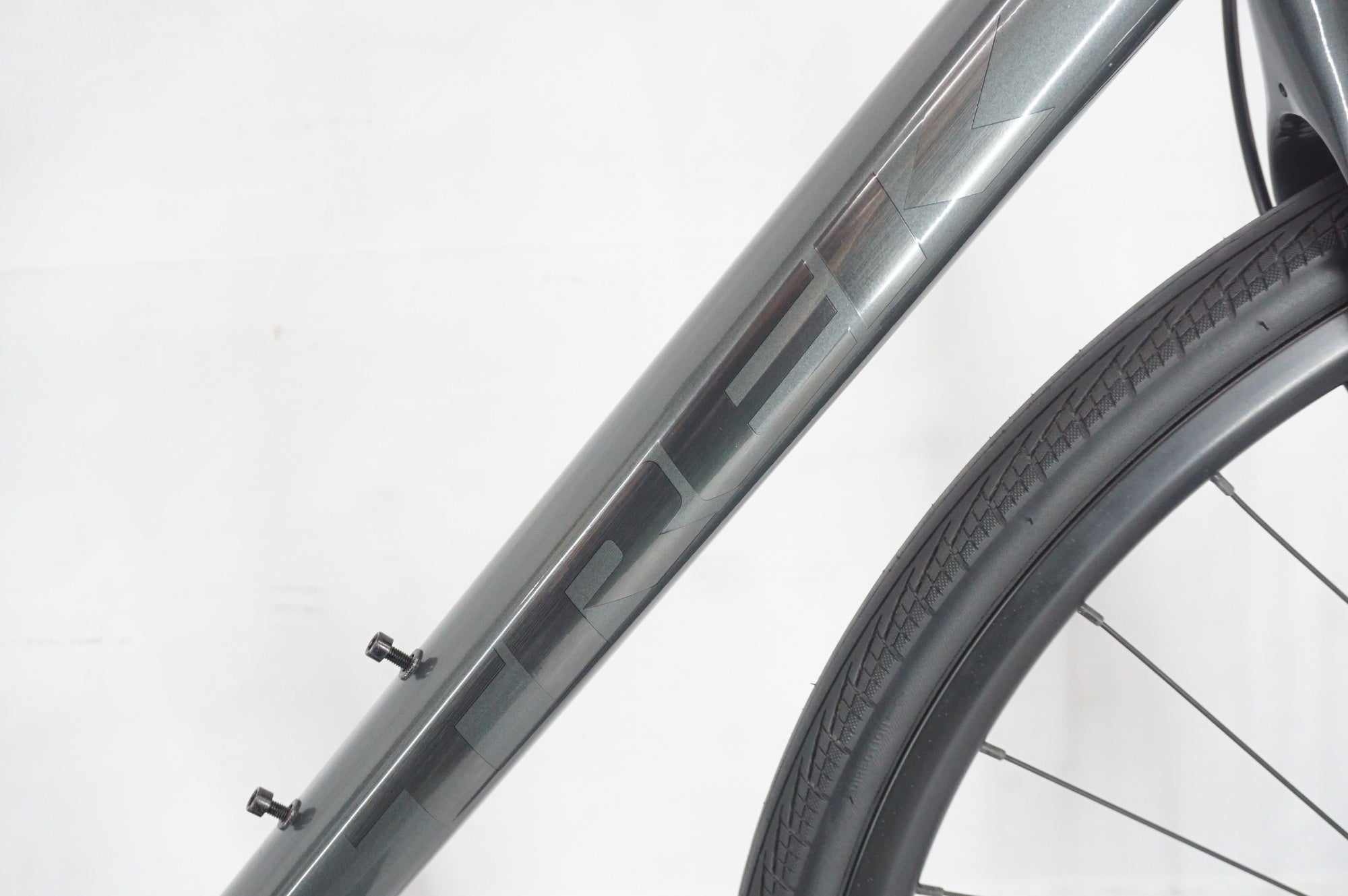 TREK 「トレック」 FX4 DISC 2021年モデル クロスバイク / 阪急塚口店