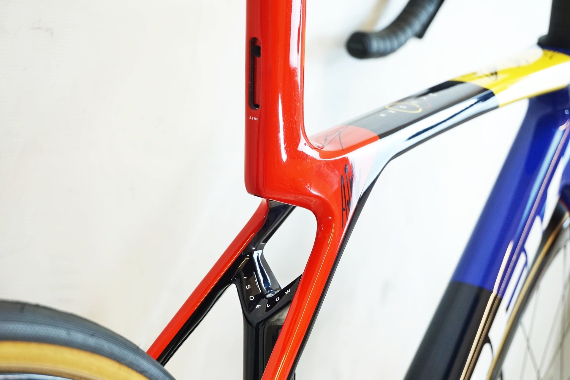 TREK 「トレック」 MADONE SLR9 AXS GEN8 2025年モデル ロードバイク / 有明ガーデン店