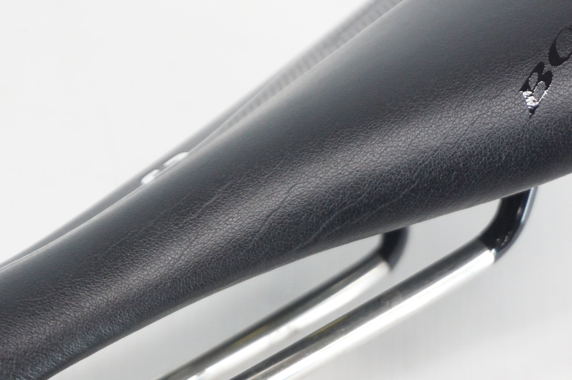 BONTRAGER 「ボントレガー」 AFFINITY RL サドル / 阪急塚口店