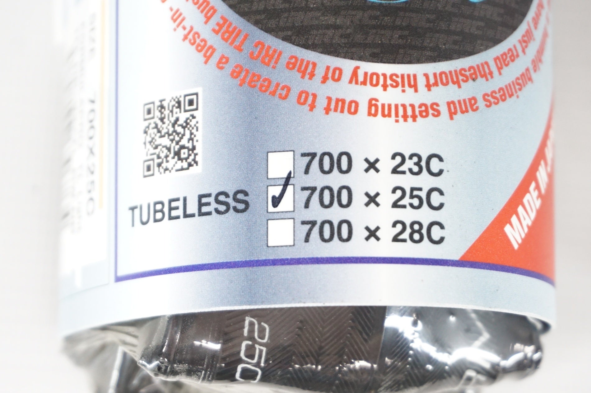 IRC 「アイアールシー」 FORMULA PRO TUBELESS LIGHT 700x25c タイヤセット / 阪急塚口店