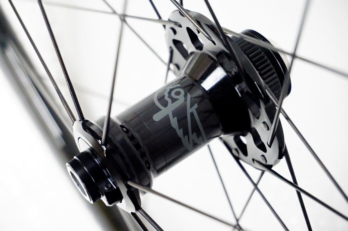 CAMPAGNOLO 「カンパニョーロ」 SHAMAL CARBON DB 2-WAY FIT シマノ11