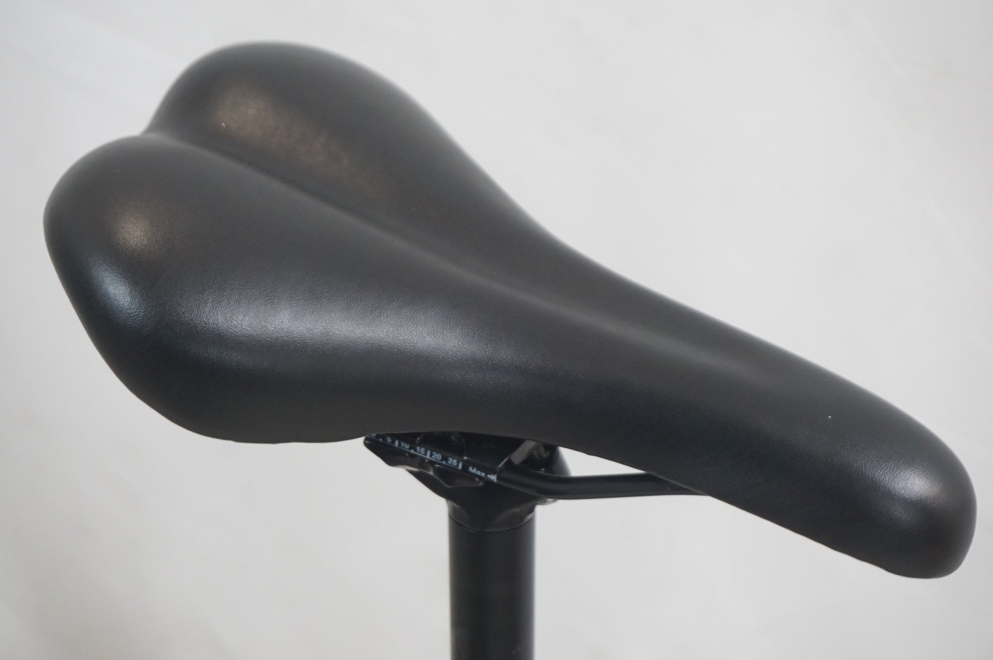 TERN 「ターン」 CREST 2026年モデル 20インチ ミニベロ / 福岡店