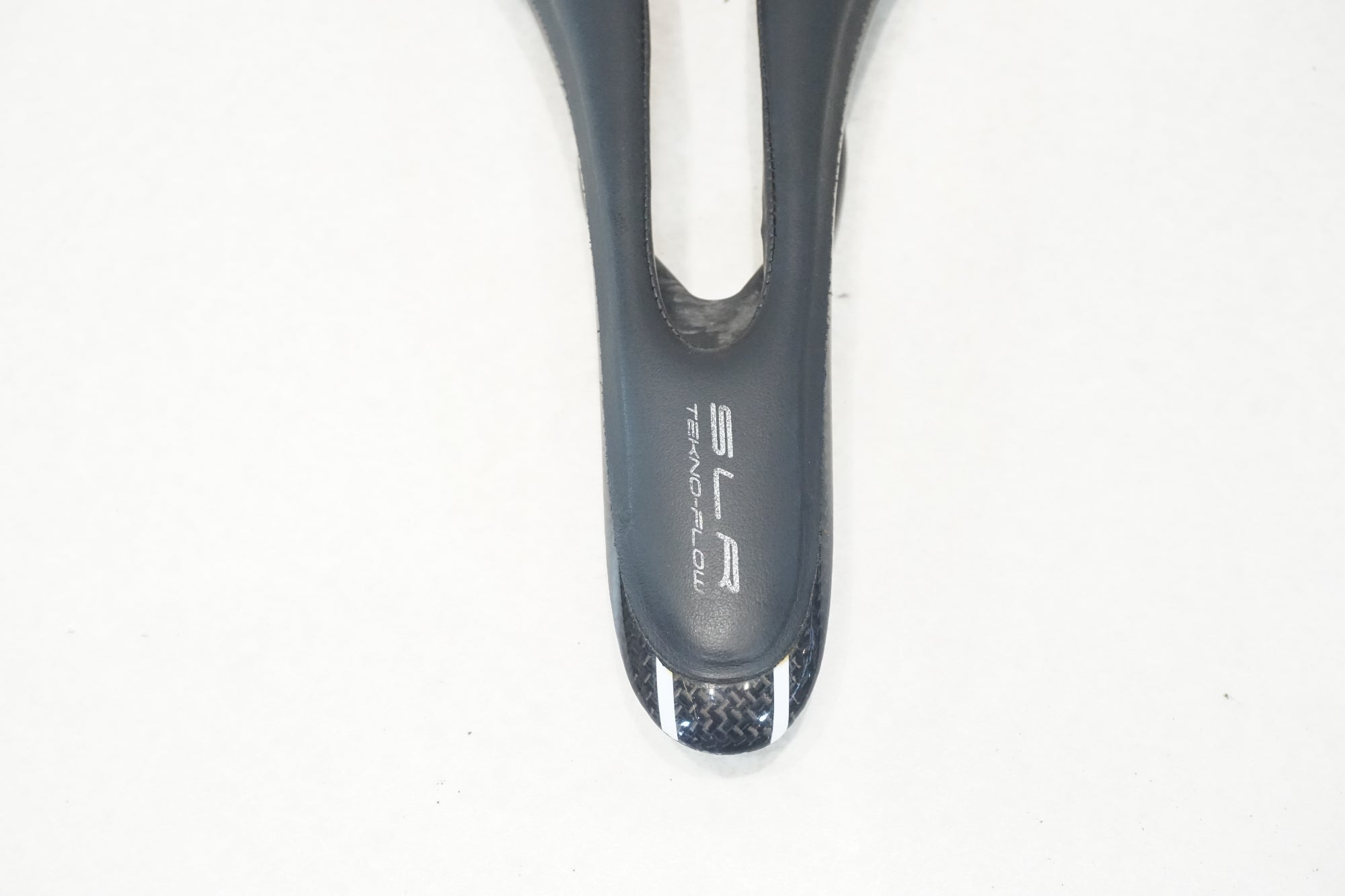 SELLE ITALIA 「セライタリア」 SLR TEKNO FLOW カーボンレール サドル / 横浜戸塚店