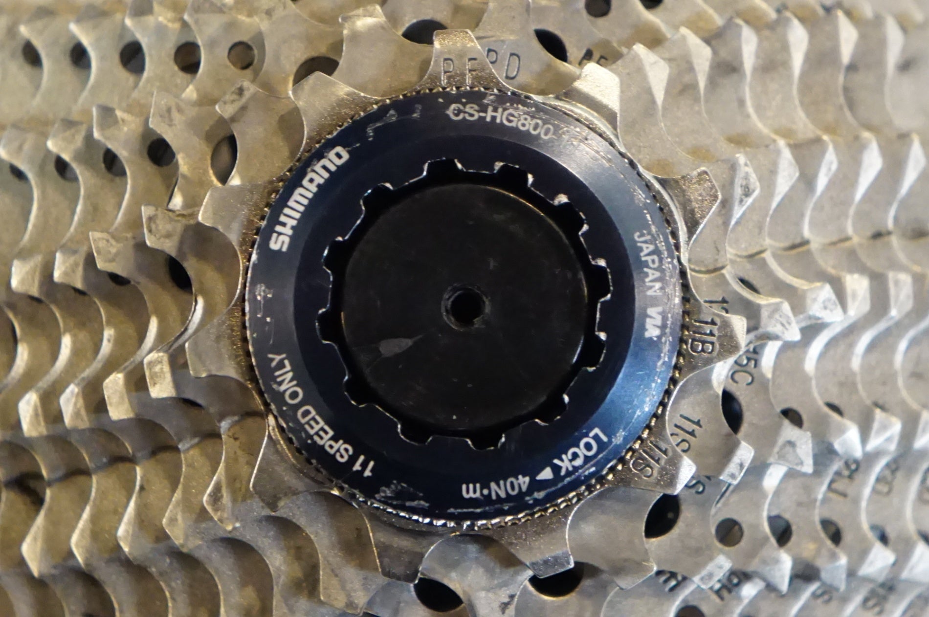 美品　Shimano CS-HG800-11 11-34T 11速用スプロケット 楽天市場】シマノ CS-HG800 11S 11-34T ICSHG8001111134 自転車