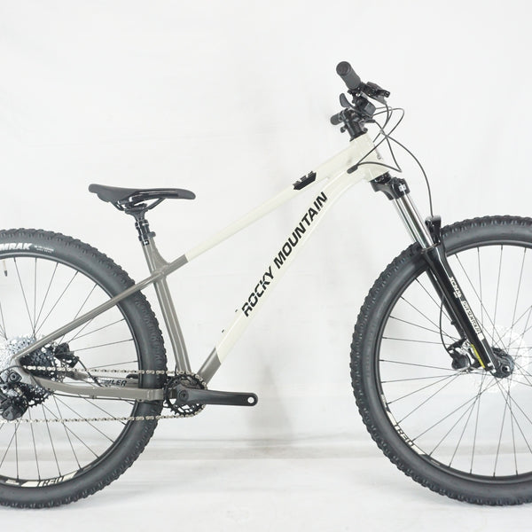 ロッキーマウンテン　　ほぼ新品です！ 店舗在庫限定特価‼︎】ROCKY MOUNTAIN | Y's Road 仙台泉店