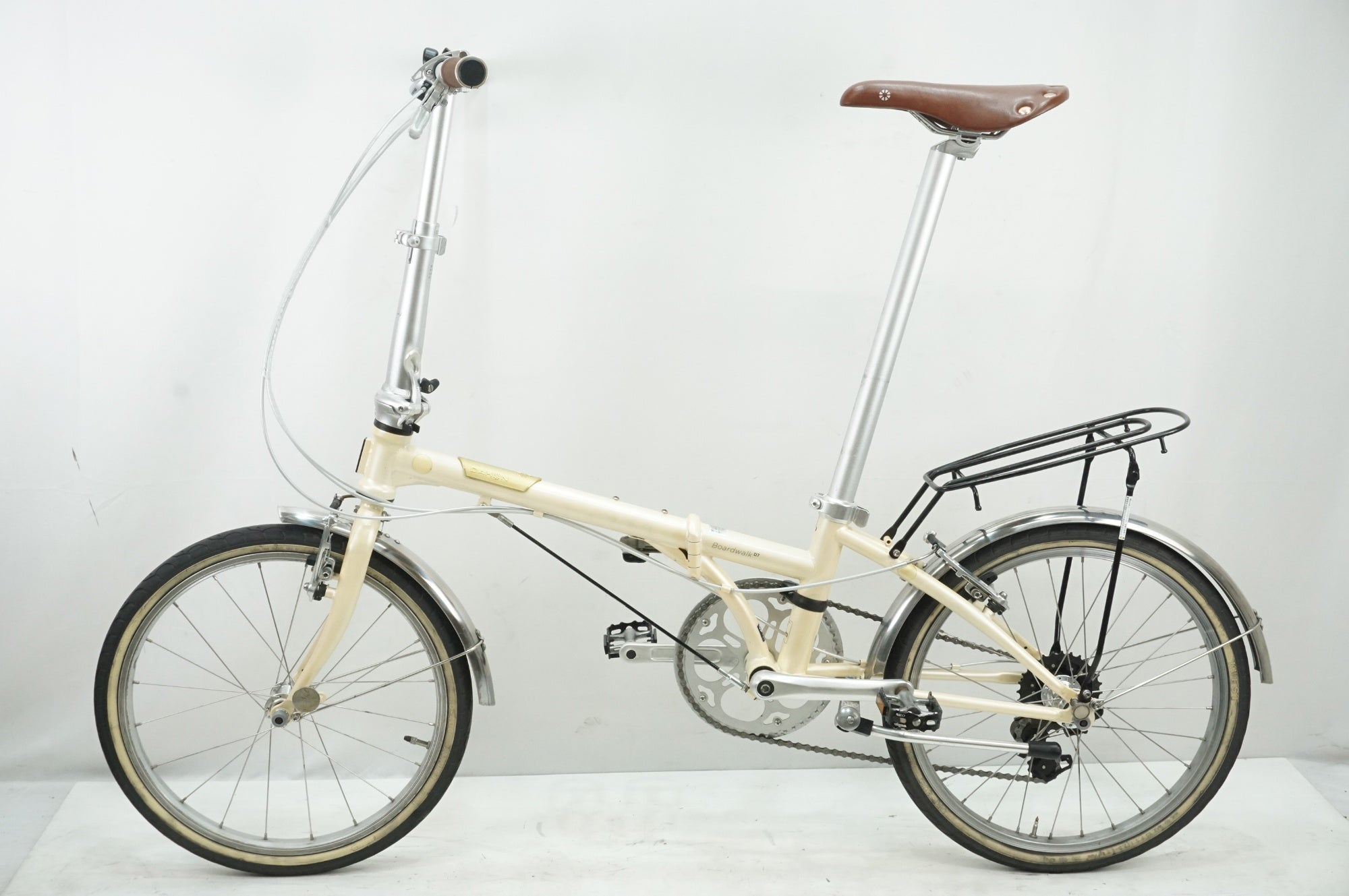 DAHON 「ダホン」 BOARDWALK D7 2023年モデル 20インチ 折り畳み自転車 / 大宮店