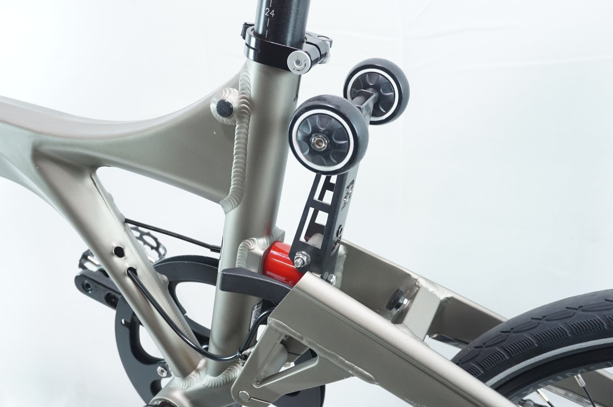 R&M 「リーズ＆ミュラー」 BIRDY STANDARD DISC 2019年モデル 18インチ 折り畳み自転車 / バイチャリ中目黒店