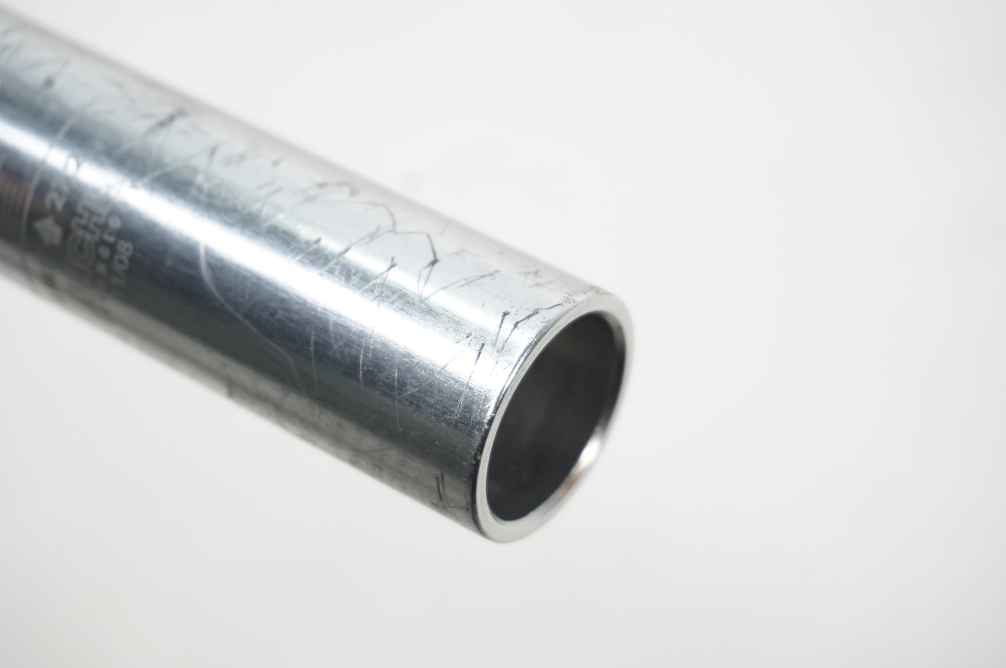 MICHE 「ミケ」 SUPER TYPE Φ27.2 260mm シートポスト / 川越店