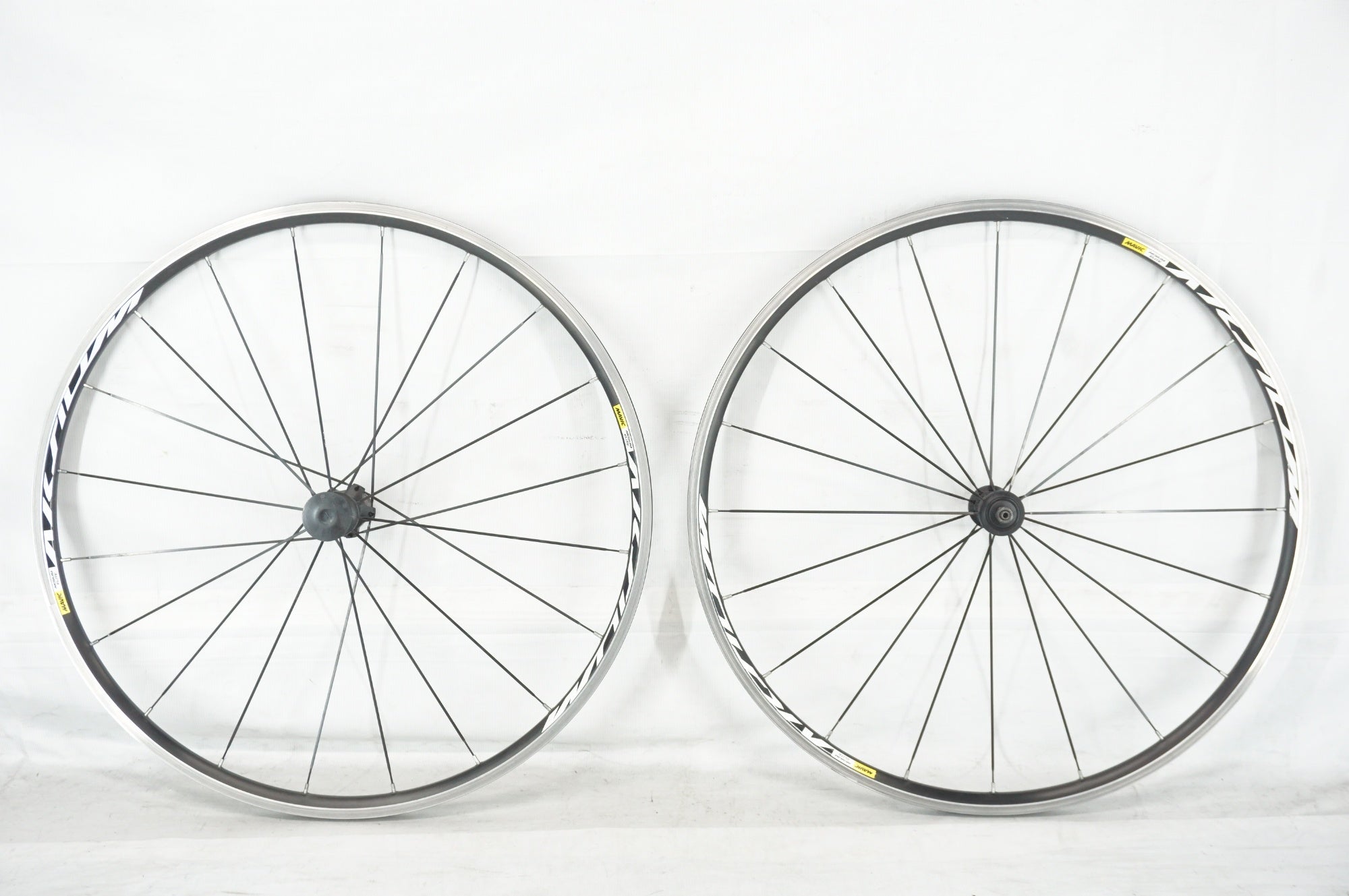 MAVIC 「マヴィック」 AKSIUM ELITE シマノ11速 ホイールセット / 阪急塚口店