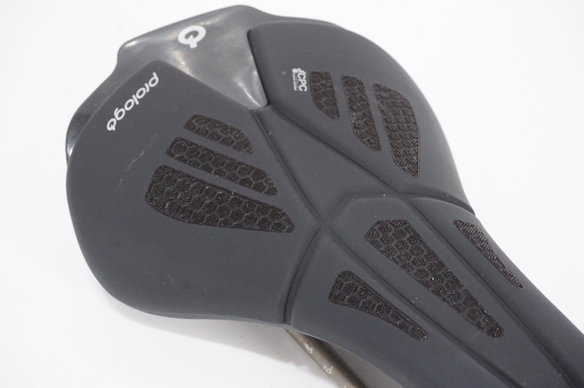 PROLOGO 「プロロゴ」 SCRATCH MS サドル / AKIBA店