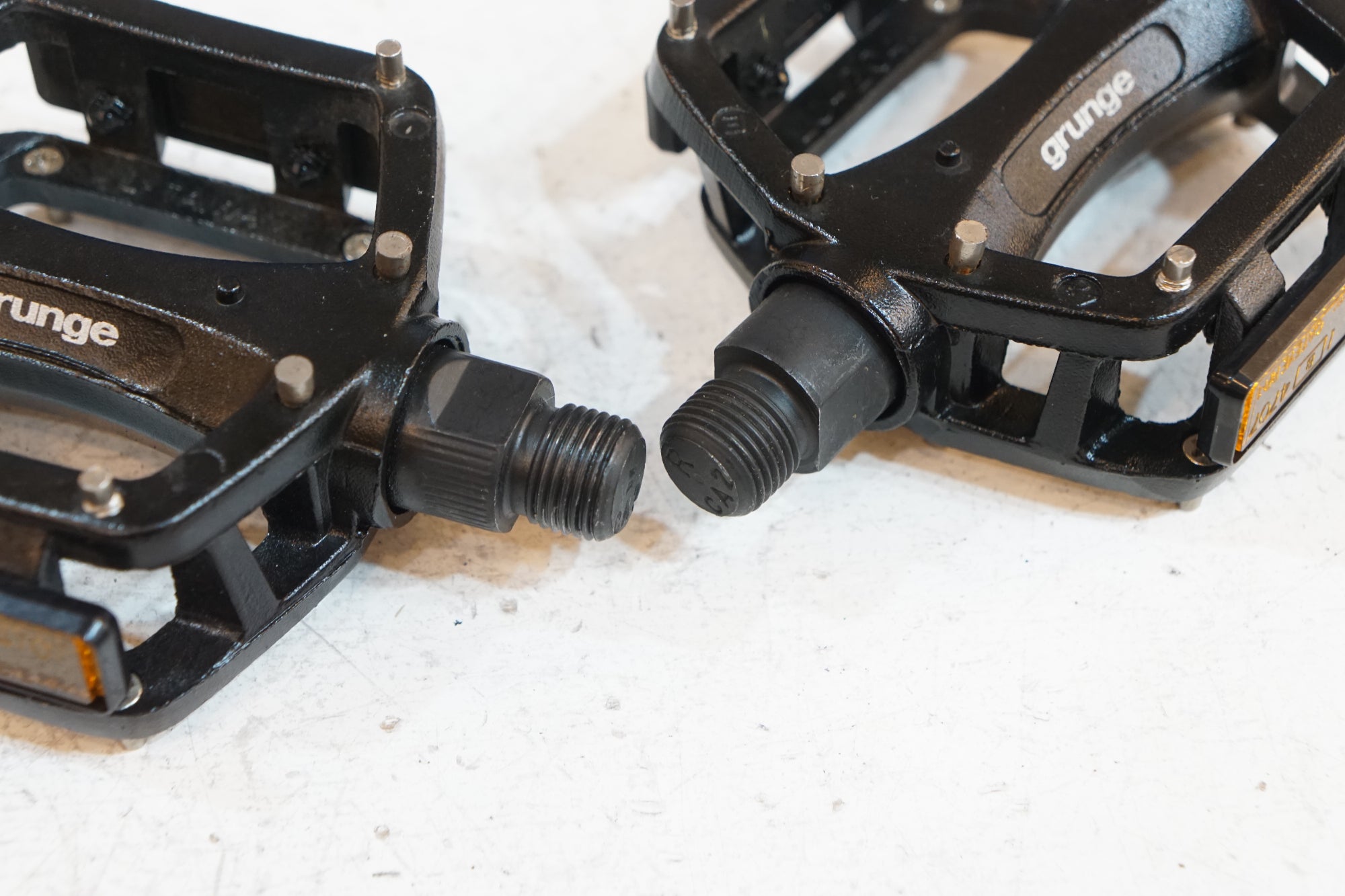 GRUNGE 「グランジ」 ペダル / バイチャリ浦和ベース