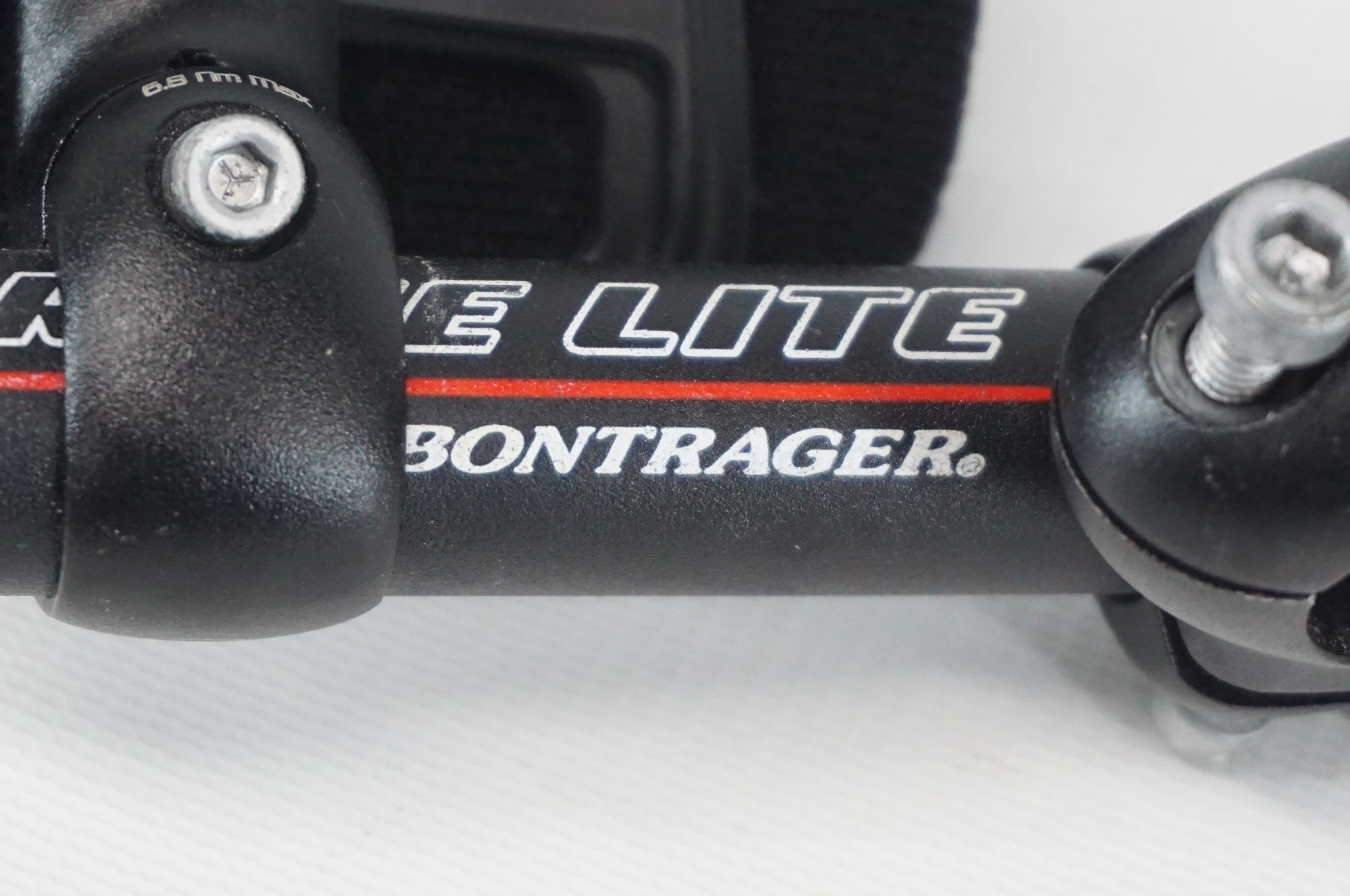 BONTRAGER 「ボントレガー」 RACE LITE Φ31.8 260mm TTバー / 阪急塚口