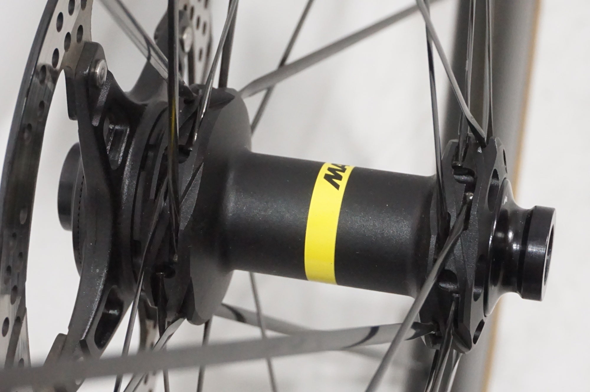 MAVIC 「マヴィック」 COSMIC SLR 65 DISC シマノ11速 ホイールセット
