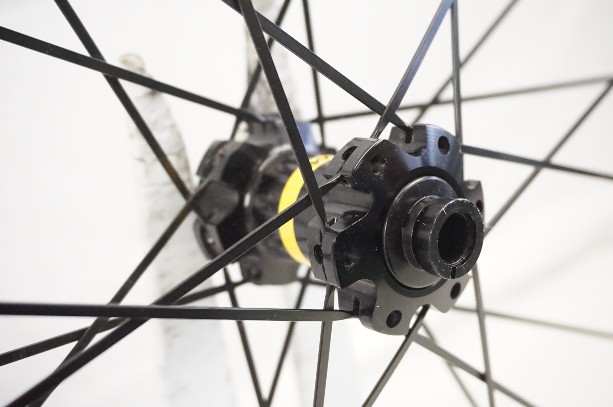 マビック KSYRIUM PRO UST MAVIC ７００ｃ　１１速 MAVIC 「マビック」 KSYRIUM UST DISC シマノ 11速 ホイール