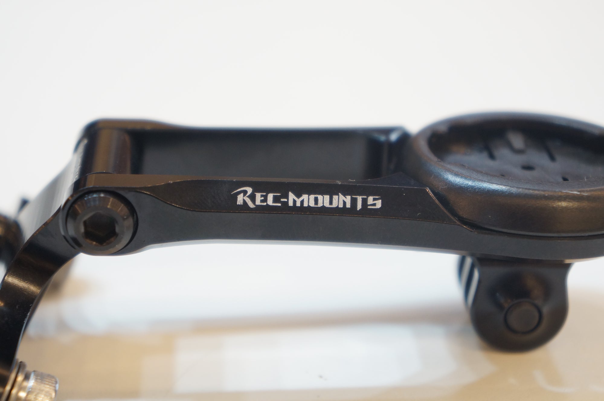 REC-MOUNTS 「レックマウント」 PLUS マウント / バイチャリ浦和ベース