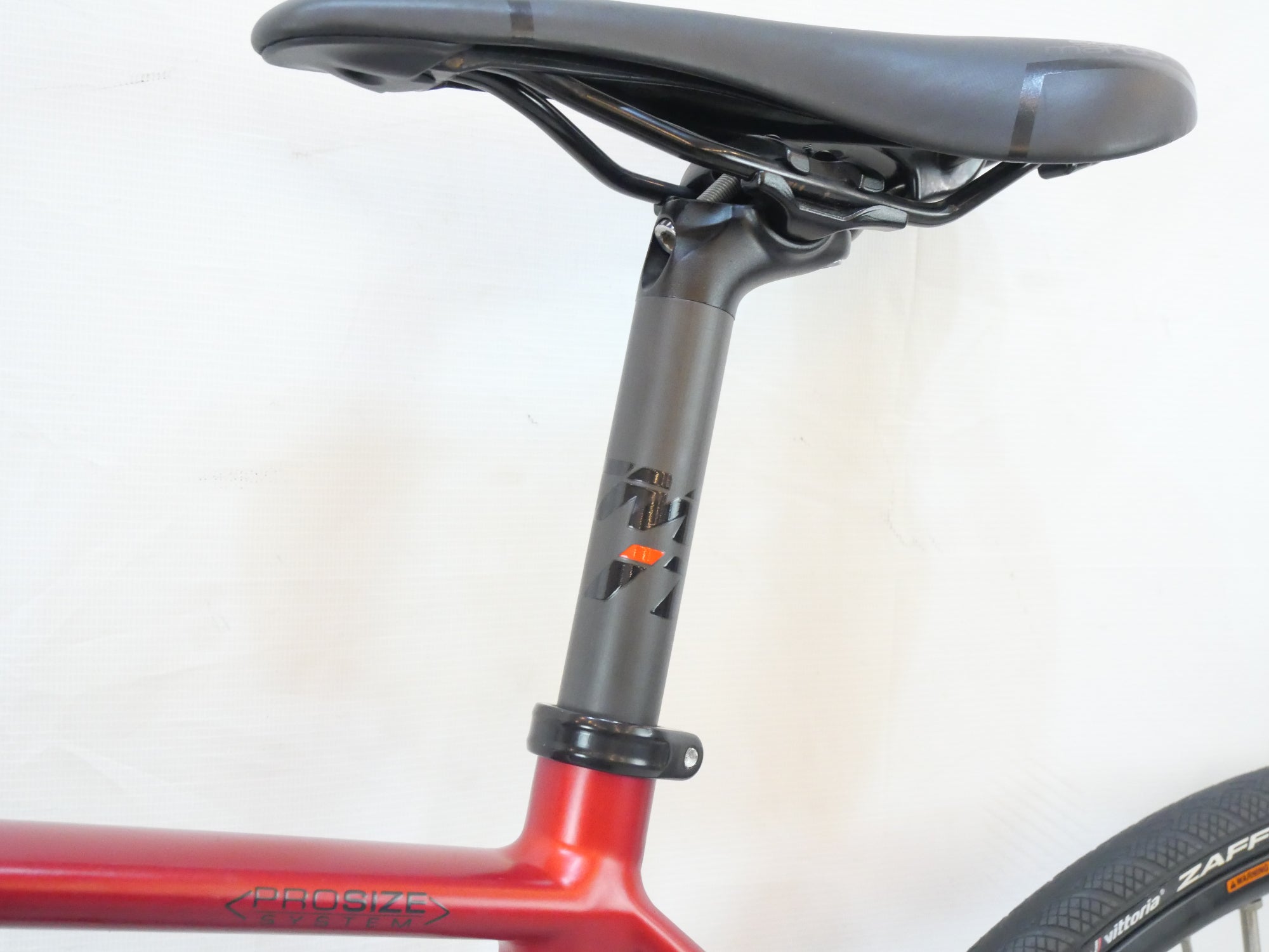 CORRATEC 「コラテック」 DOLOMITI DISC 105 2020年モデル ロードバイク / バイチャリ浦和ベース