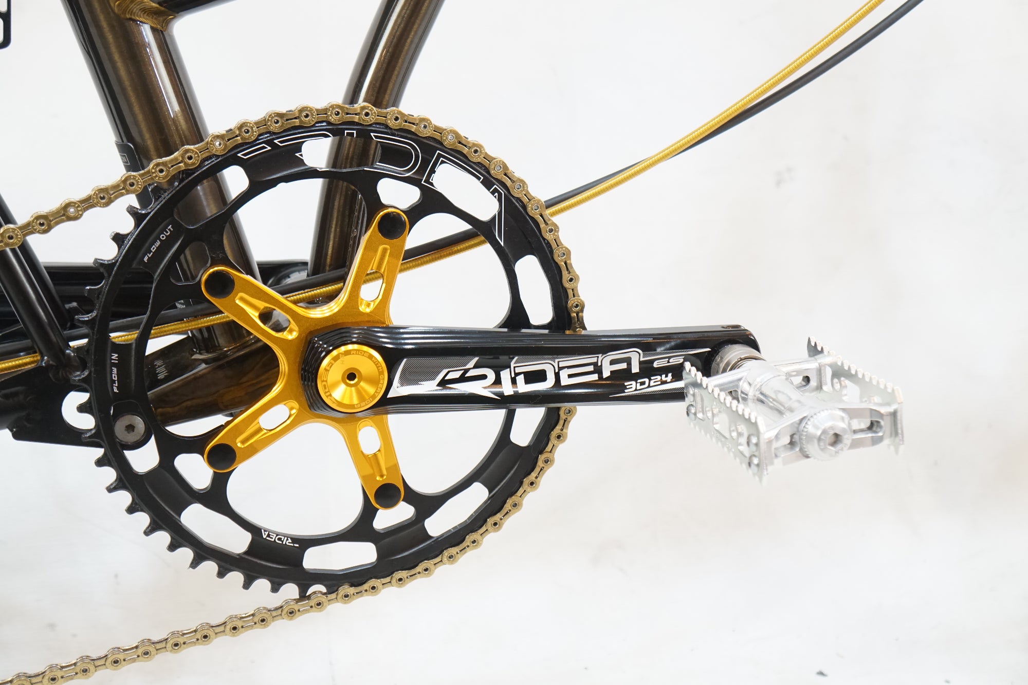 BROMPTON 「ブロンプトン」 C LINE EXPLORE 2023年モデル 16インチ 折り畳み自転車 / バイチャリ浦和ベース