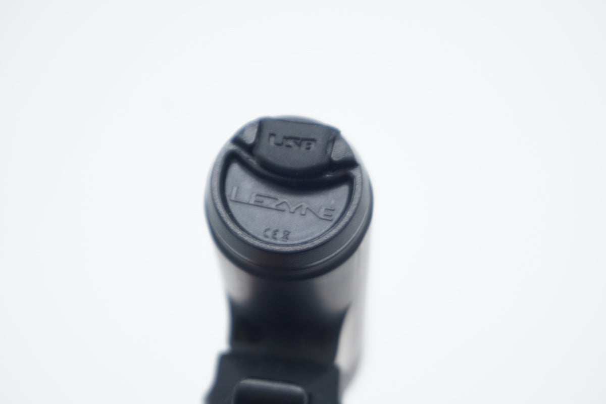 LEZYNE 「レザイン」 700XL フロントライト / 京都八幡店