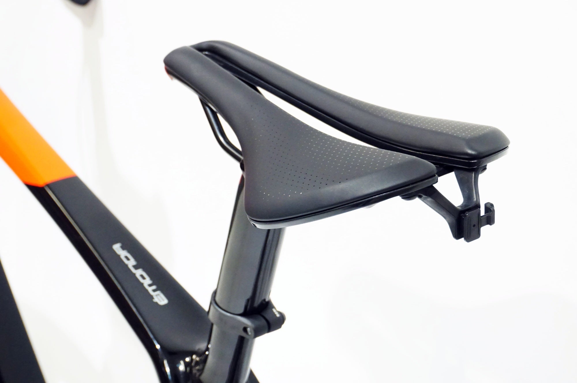 TREK 「トレック」 EMONDA SL6 DISC 2021-2022年モデル ロードバイク