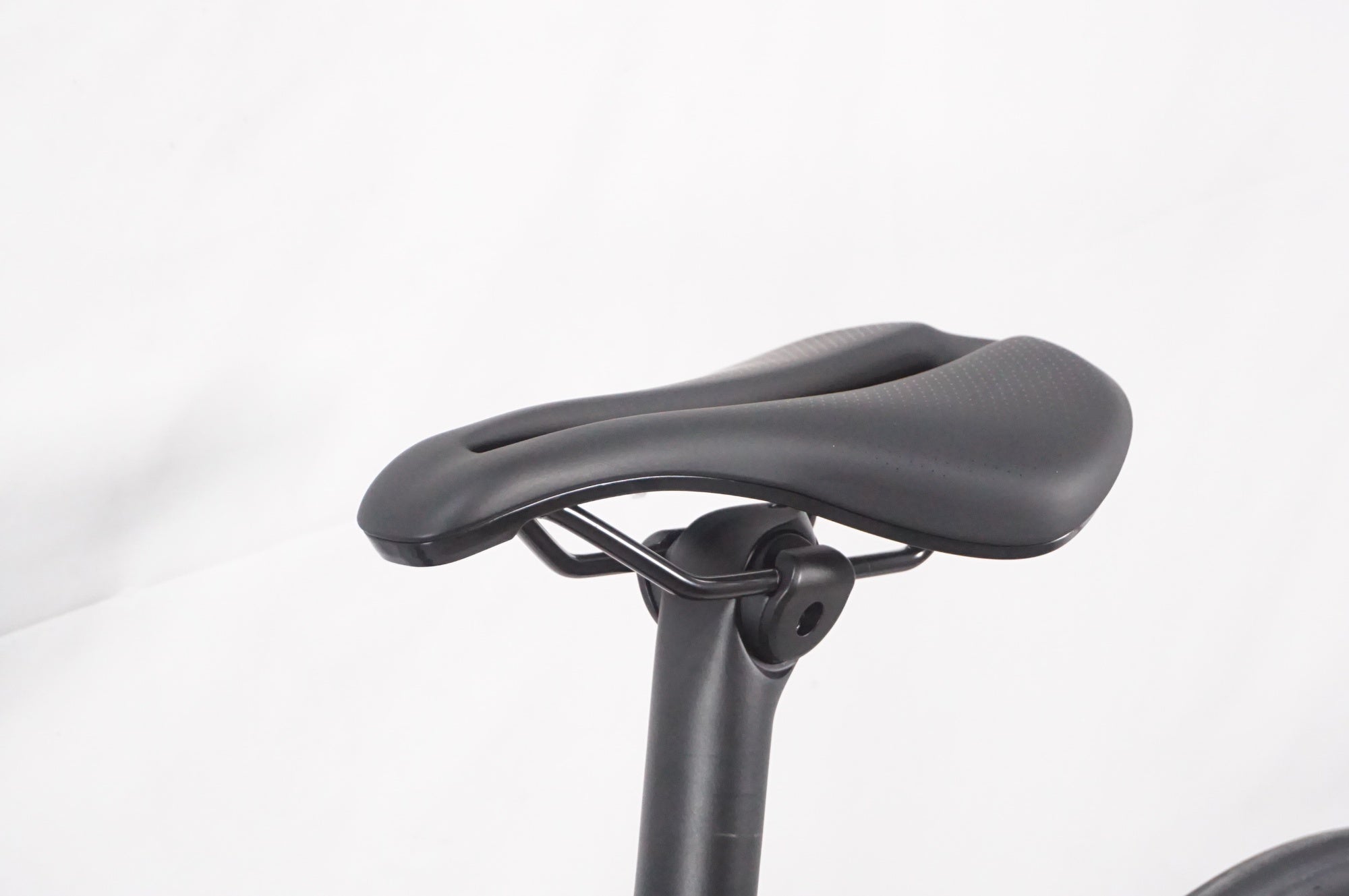 TREK 「トレック」 EMONDA SL5 DISC 2021年モデル ロードバイク / AKIBA店