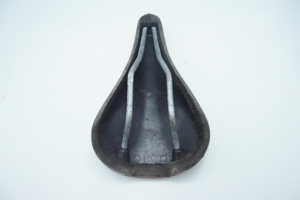 SELLE ITALIA「セライタリア」 TURBO サドル/ 京都西院店