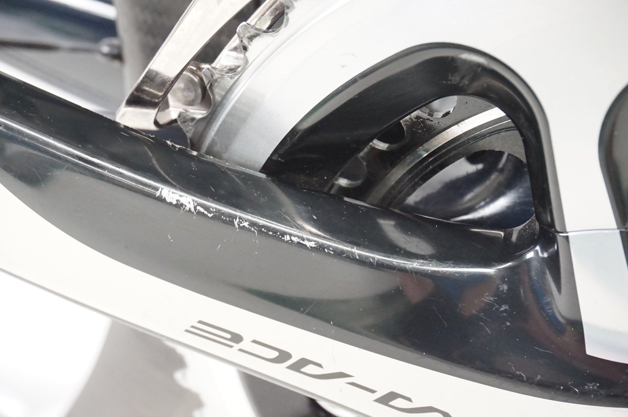 【売り切り】cervelo R3 完成車　r8050 パワーメーター付属 売り切り】cervelo R3 完成車 r8050 パワーメーター付属