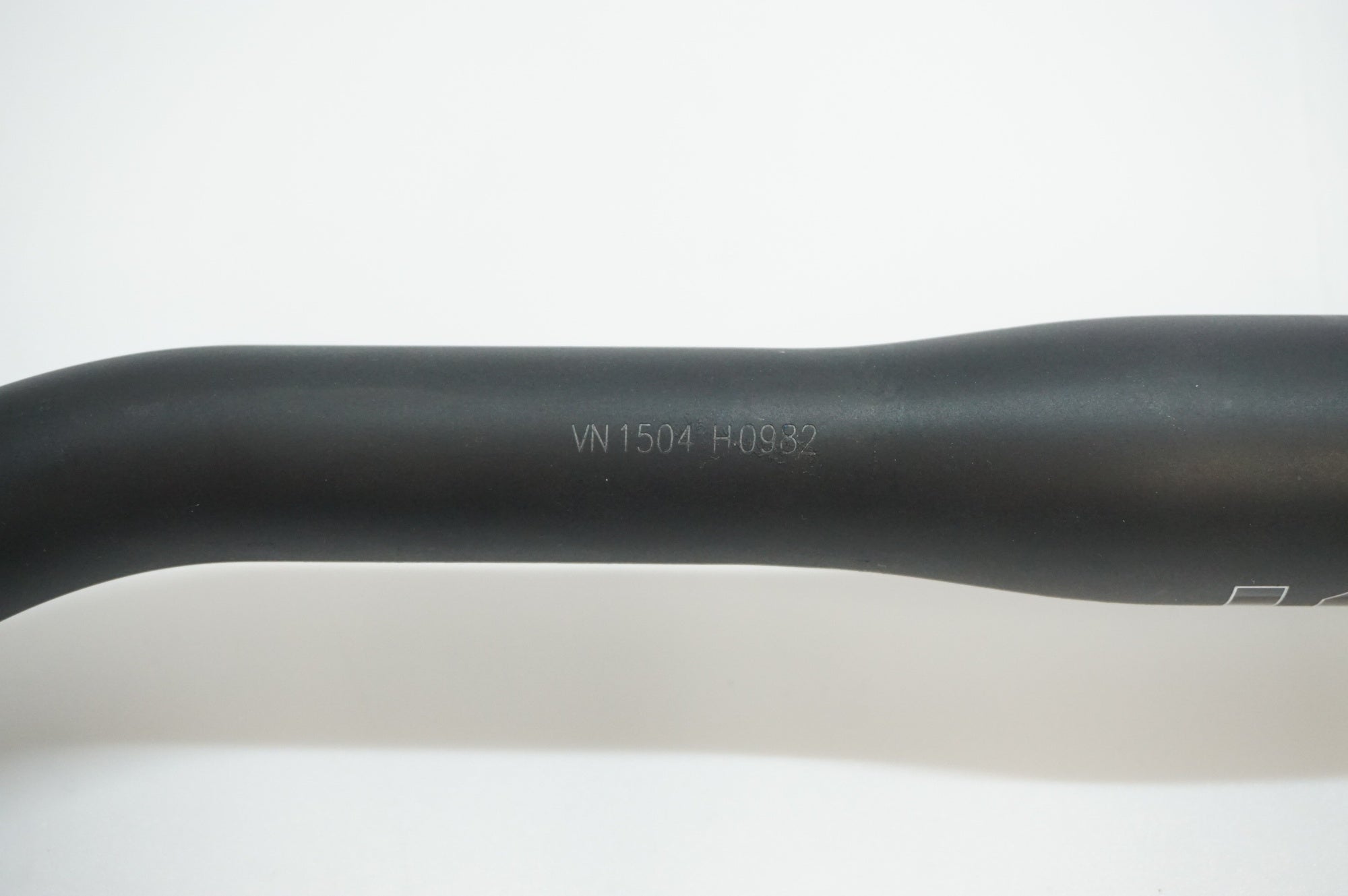 3T 「スリーティー」 ERGOTERRA TEAM φ31.8 440-470mm ハンドル