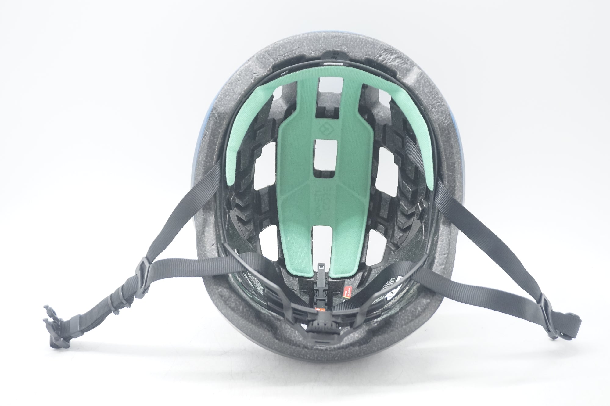 LAZER 「レイザー」 LZH-R101R Mサイズ（55-59cm）ヘルメット / 大阪門真店