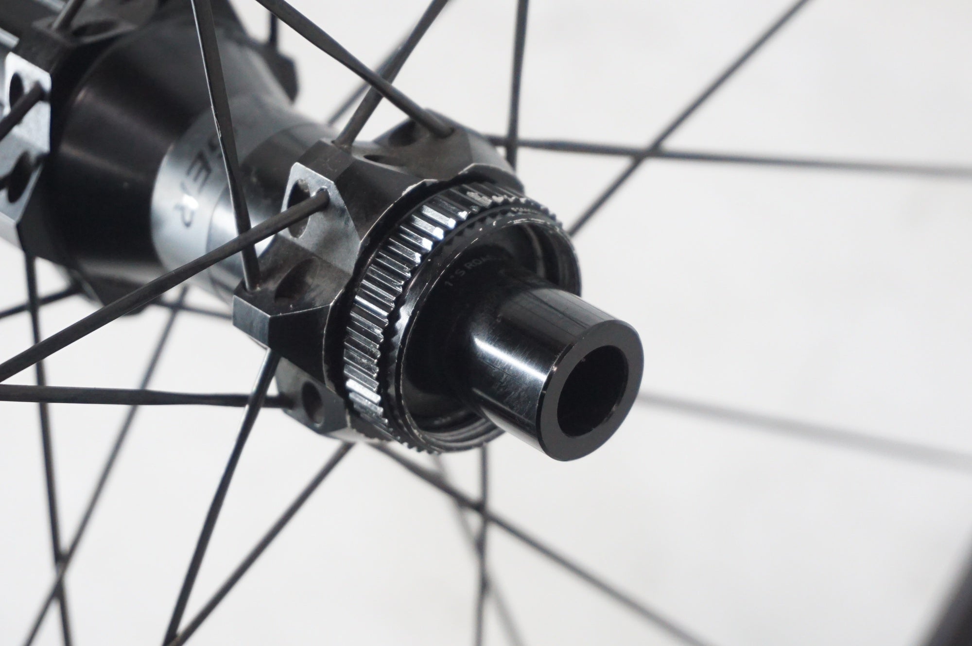BONTRAGER 「ボントレガー」 AEOLUS PRO 51 TLR DISC シマノ11速