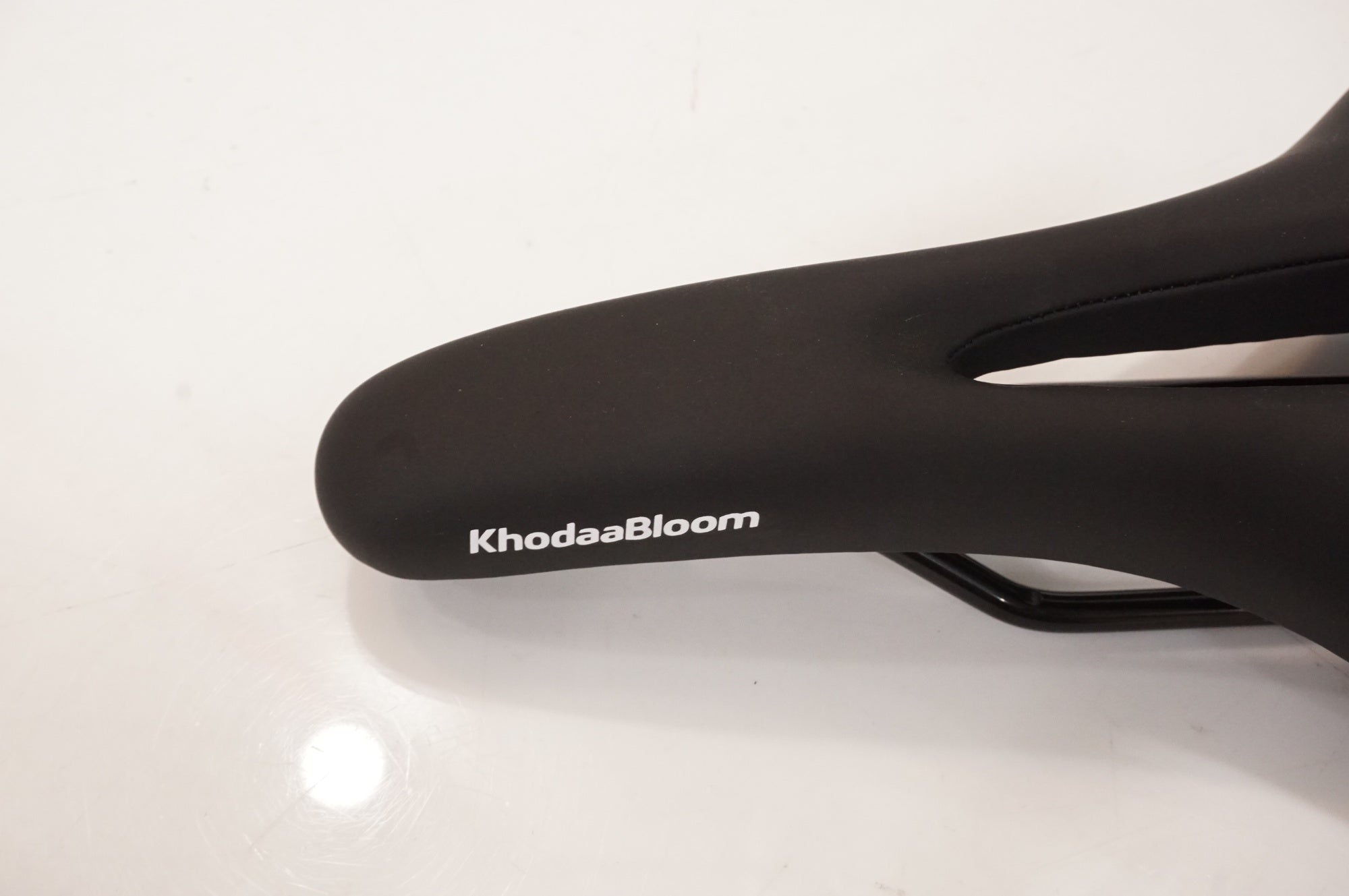 KHODAABLOOM 「コーダーブルーム」 純正サドル / 大宮店