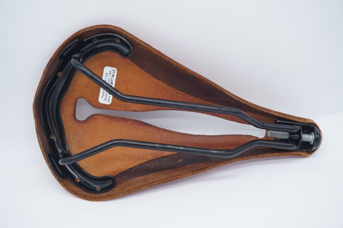TITANICOサドル ダークブラウン SELLE ANATOMICA 「セラ アナトミカ」 TITANICO サドル / 滋賀大津店