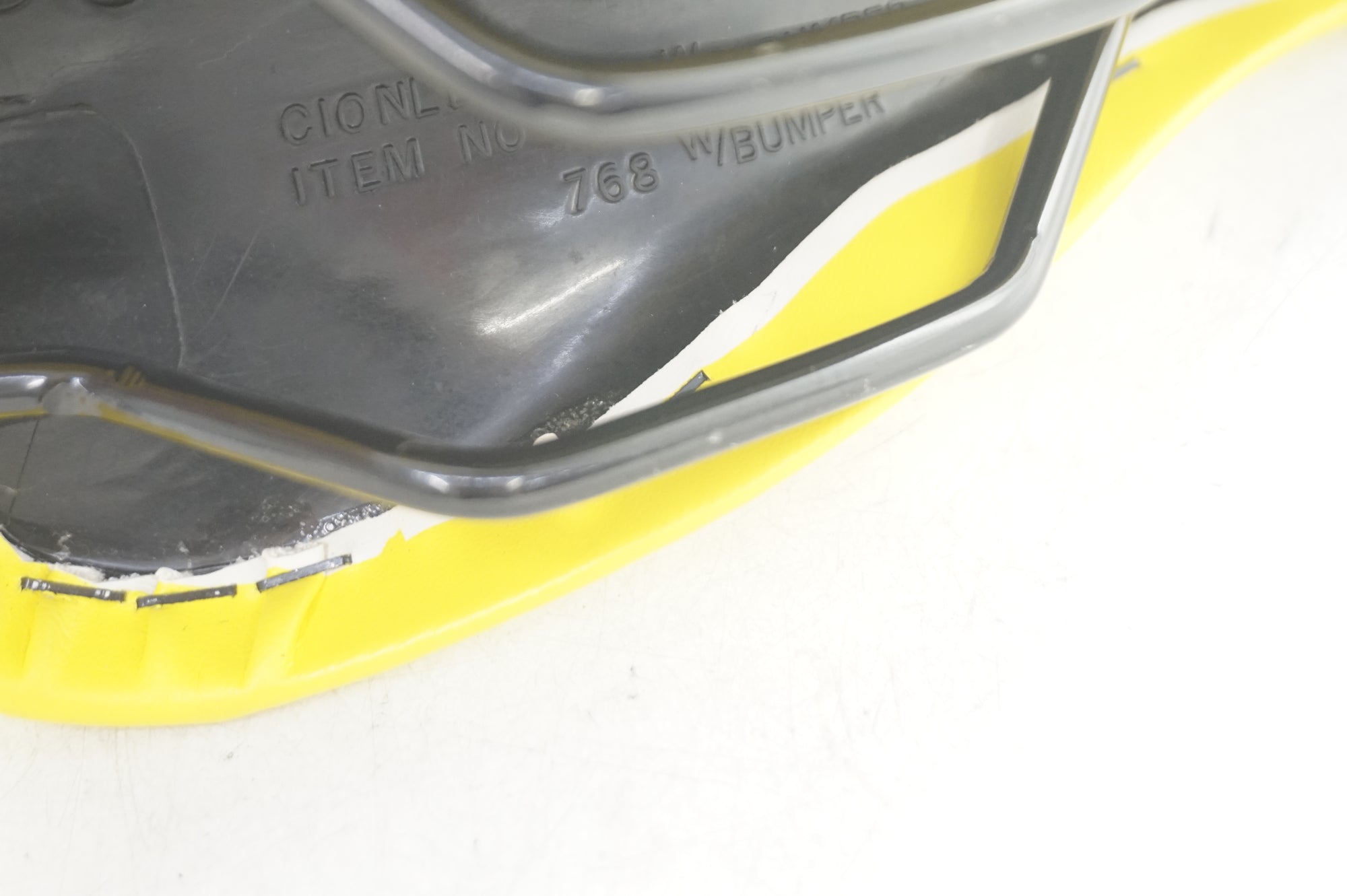 KUWAHARA 「クワハラ」 サドル / 大阪門真店