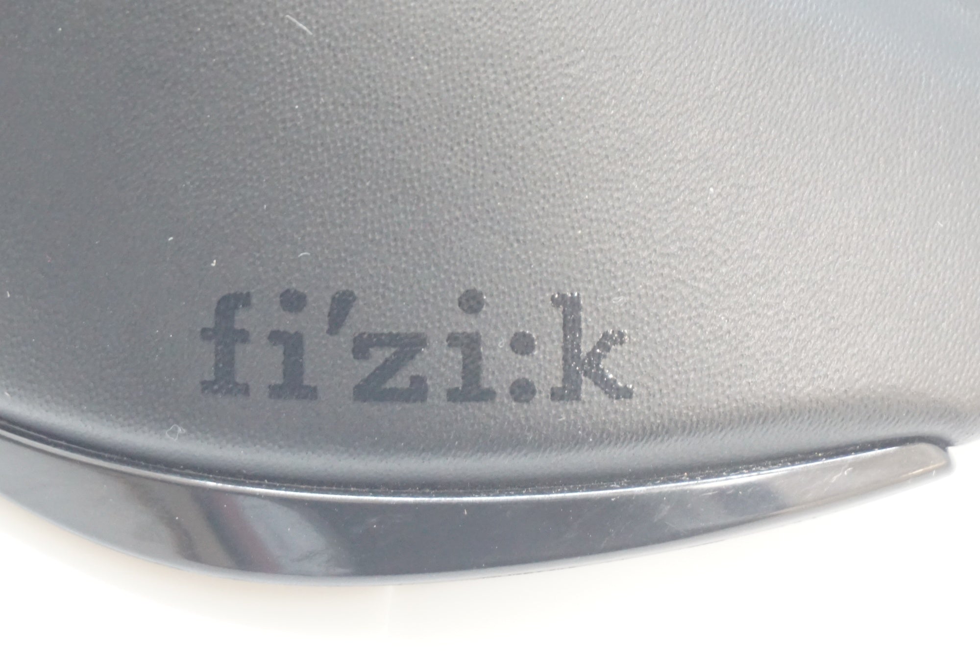 FIZIK 「フィジーク」 ALIANTE R3 サドル / 福岡店