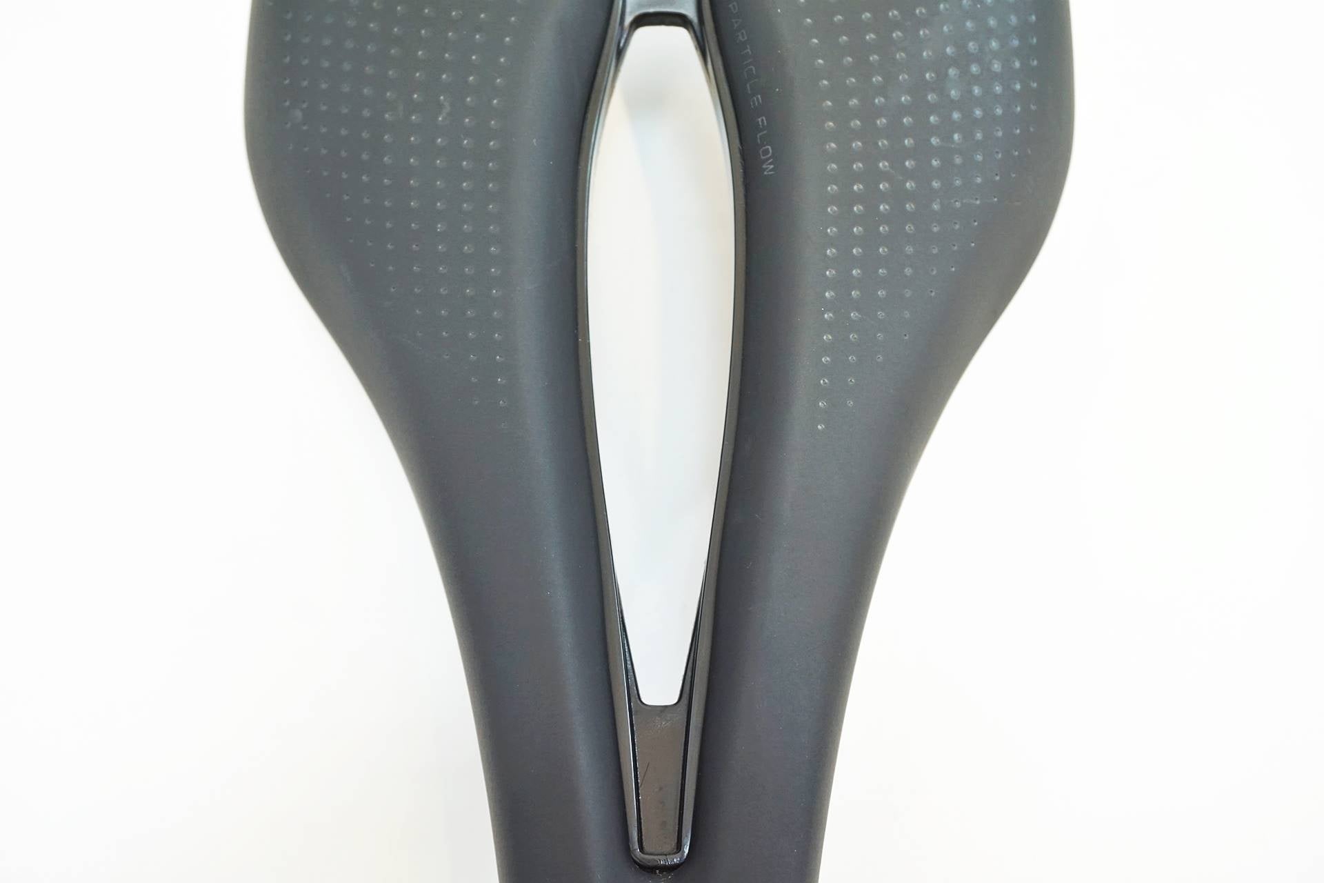 GIANT 「ジャイアント」 APPROACH サドル / 有明ガーデン店