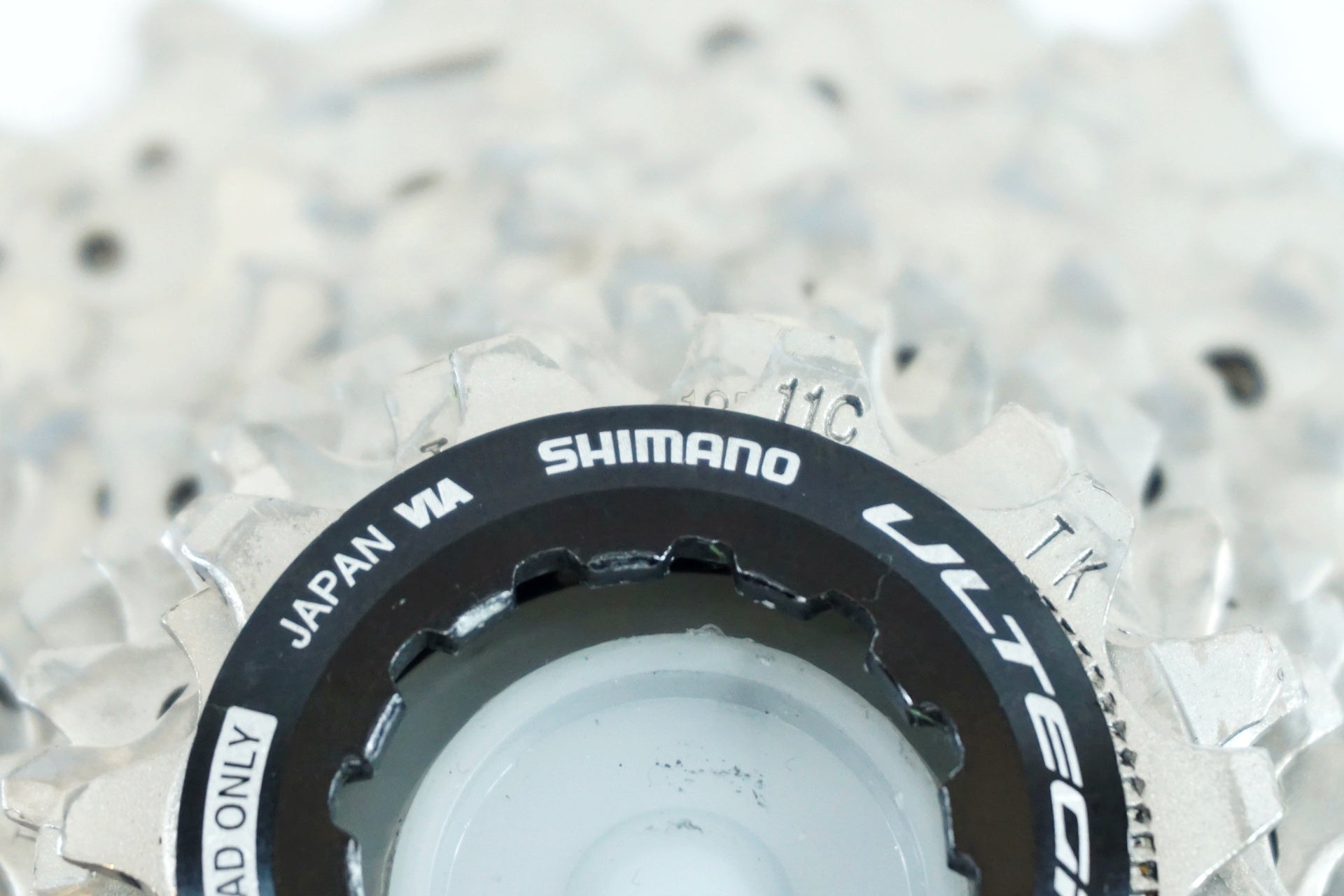 SHIMANO 「シマノ」 ULTEGRA CS-R8100 11-30T スプロケット / 有明