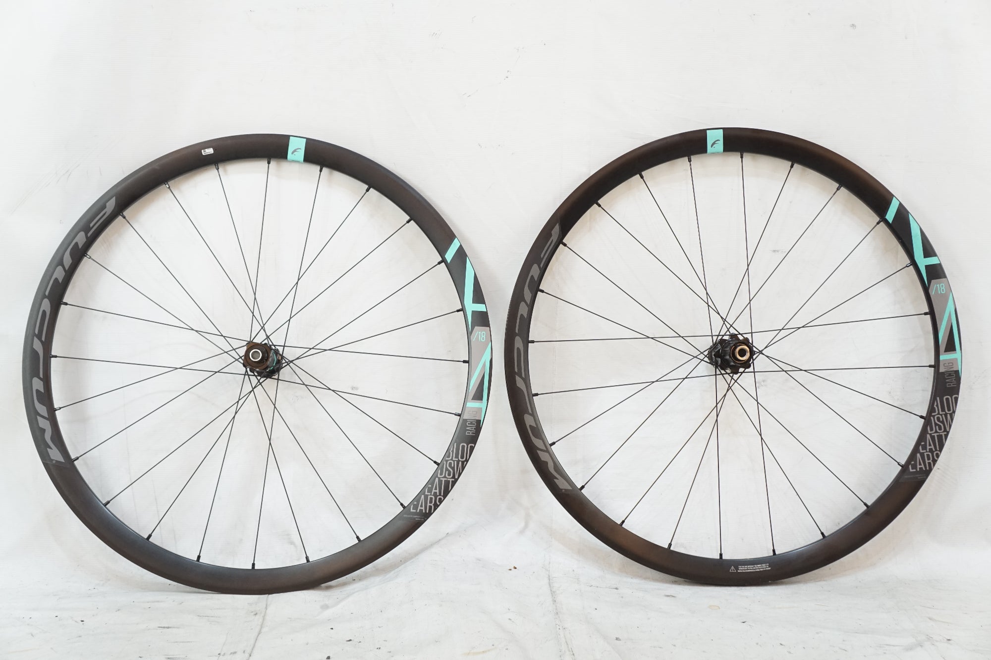 FULCRUM RACING 418 チェレステカラー FULCRUM 「フルクラム」 RACING 418 DB シマノ11速 ホイールセット