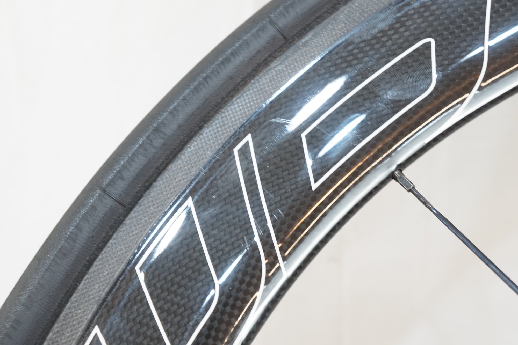 FFWD 「ファストフォワード」 F6R DT240ハブ TU フロントホイール