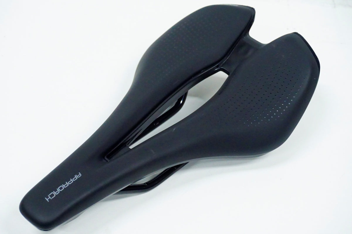 GIANT 「ジャイアント」 APPROACH サドル / 名古屋大須店