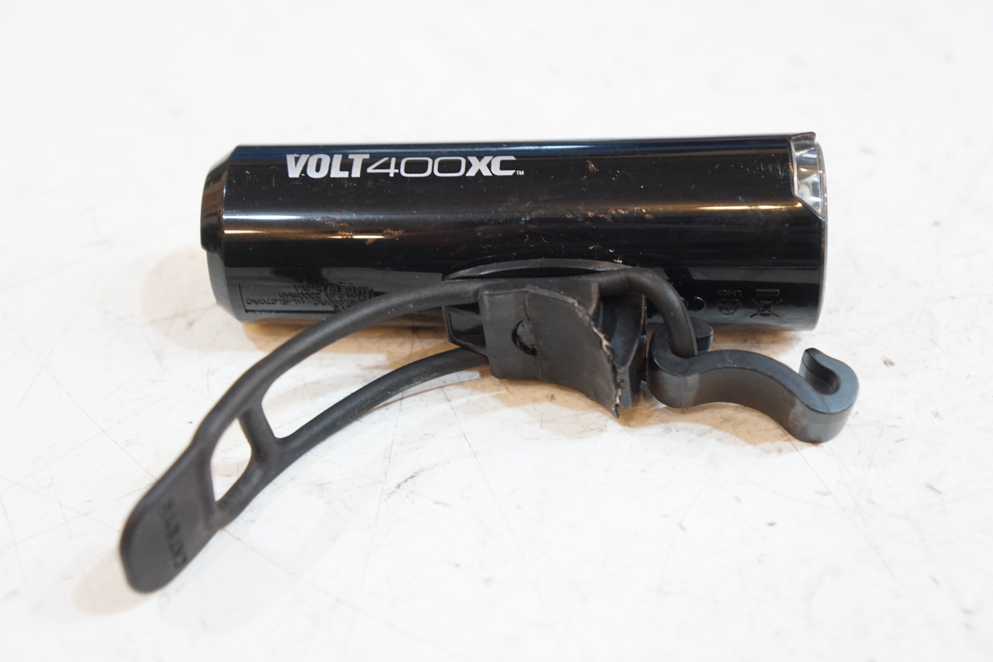 CATEYE 「キャットアイ」 VOLT400XC フロントライト / バイチャリ浦和ベース