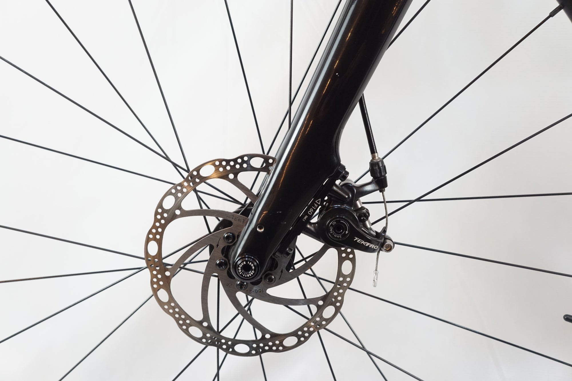 TREK 「トレック」 DOMANE AL2 DISC 2023年モデル ロードバイク