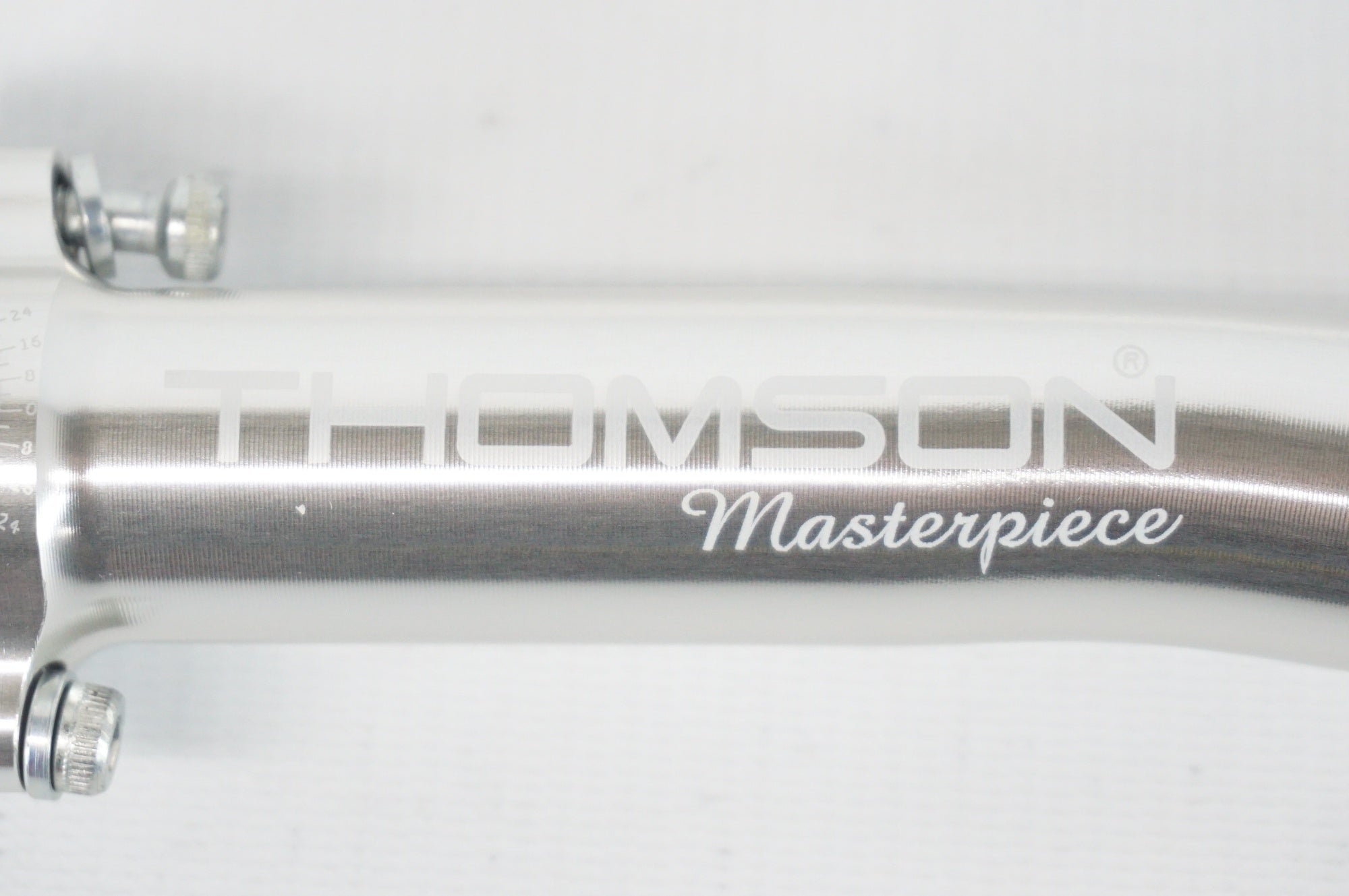 THOMSON 「トムソン」 MASTERPIECE SETBACK Φ27.2 330mm シートポスト / 阪急塚口店