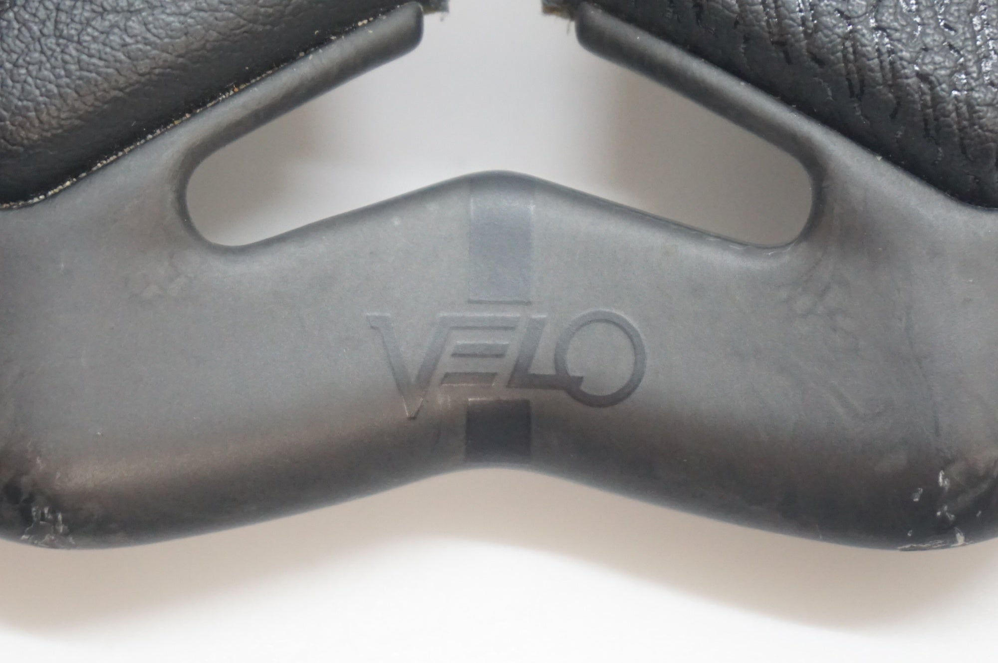 VELO 「ベロ」 ANGEL サドル / 福岡アイランドシティ店