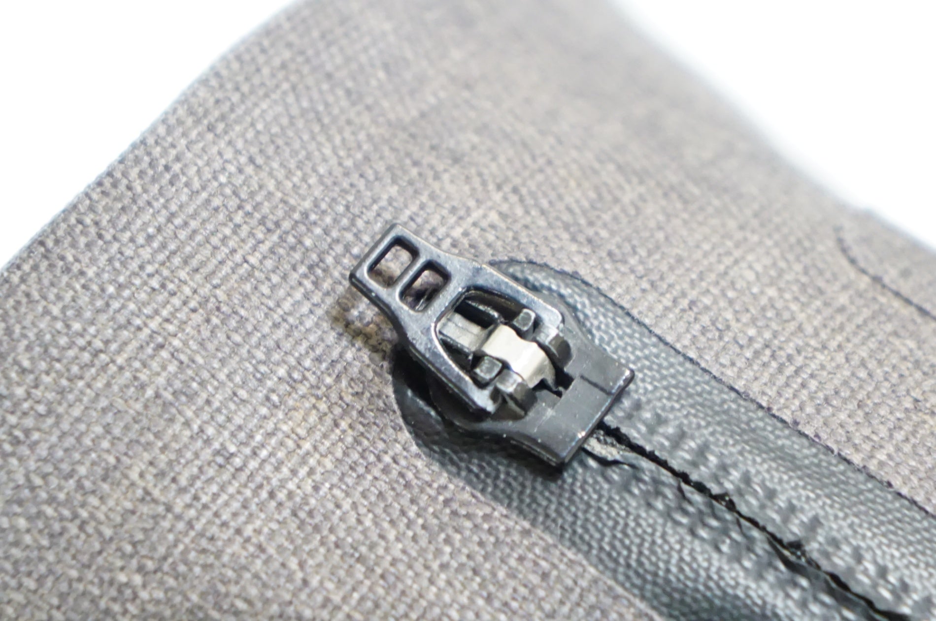 LIBIQ 「リビック」 キャンバス防水 フロントバッグ / 熊谷本店