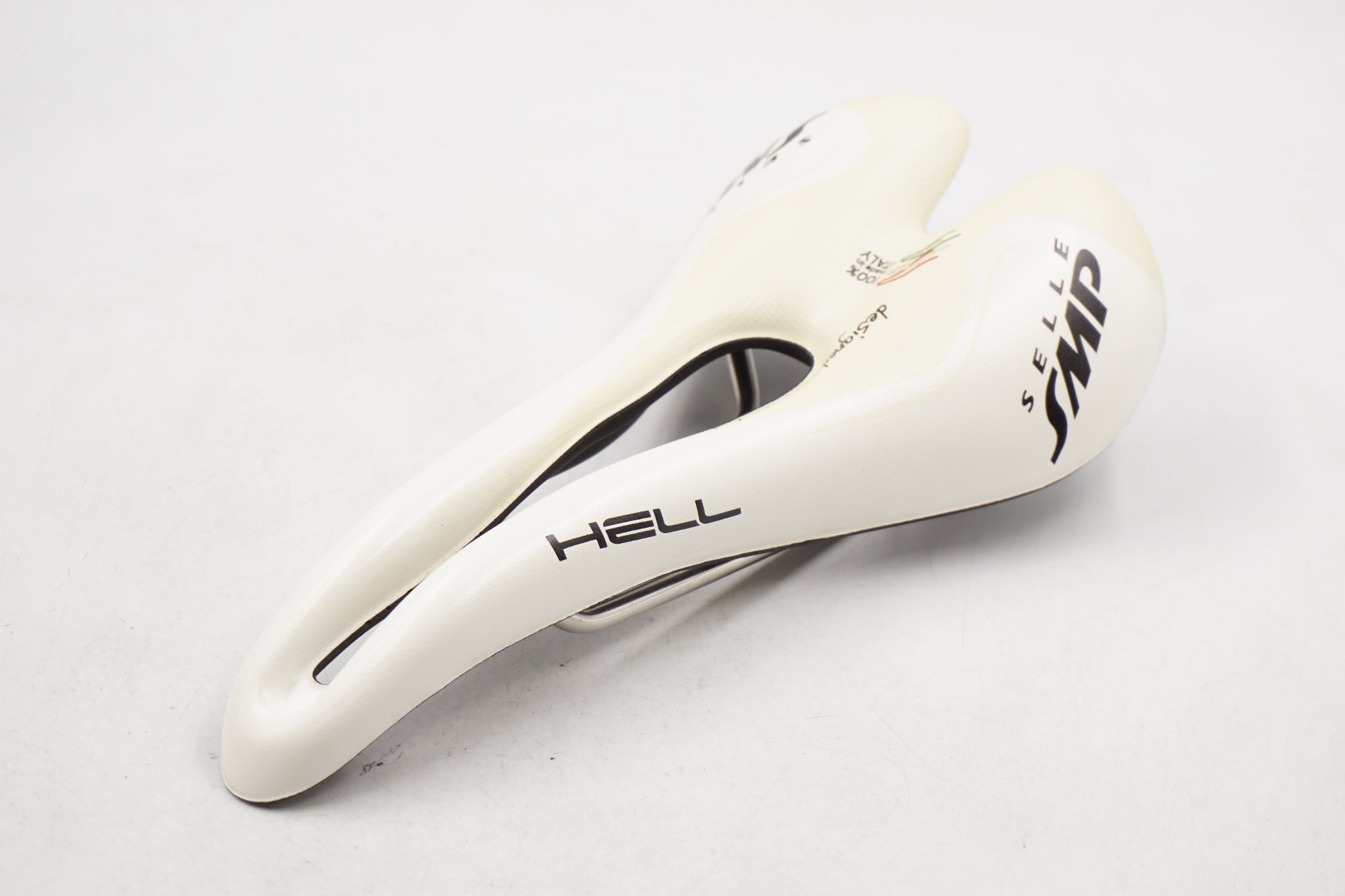 SELLE SMP 「セラエスエムピー」 HELL サドル / 奈良店 ｜ バイチャリ