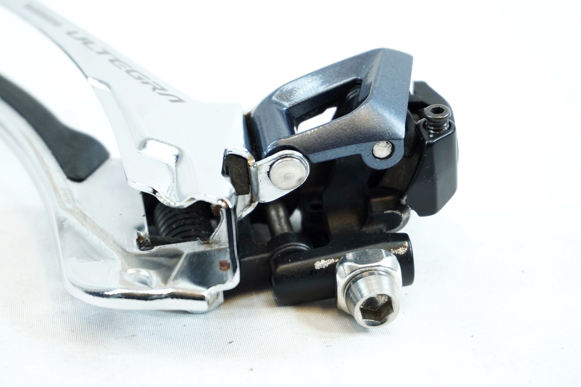 SHIMANO 「シマノ」 ULTEGRA FD-R8000 フロントディレイラー / 有明